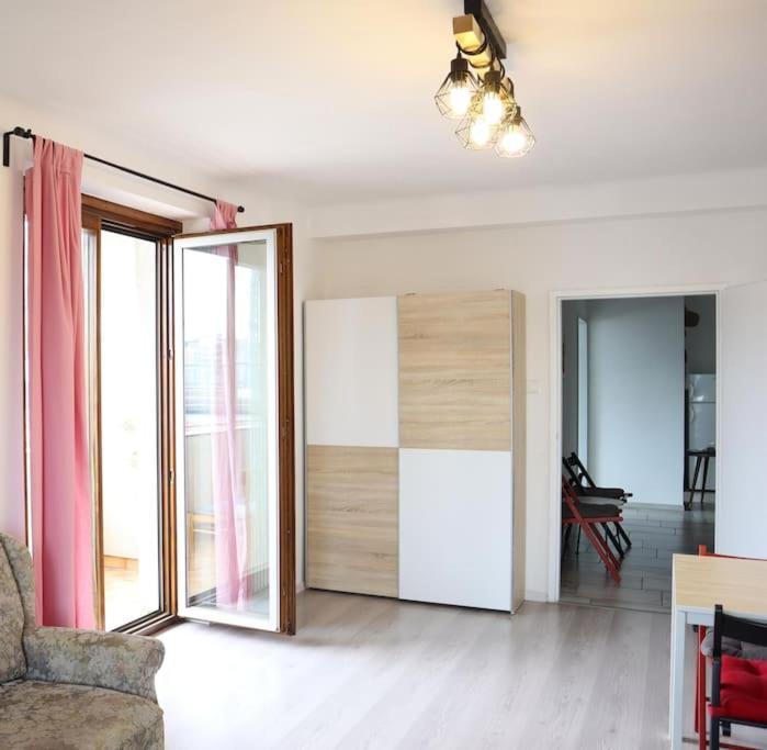Nr 1 Apartment With 2 Balconies 3 Bedrooms Near Main Train Station فيينا المظهر الخارجي الصورة